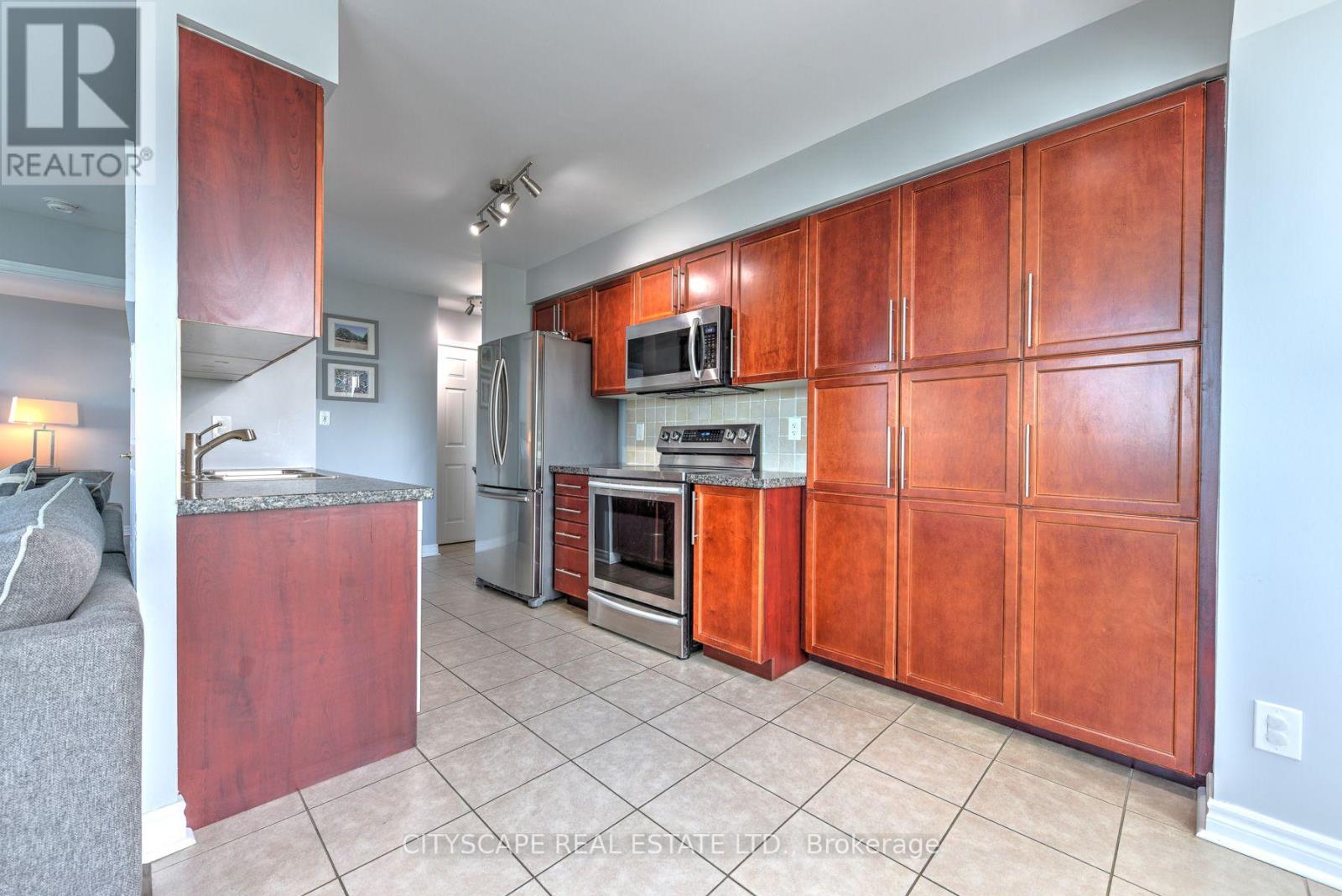 404 - 4850 Glen Erin Drive, Mississauga, Ontario  L5M 7S1 - Photo 6 - W13548282