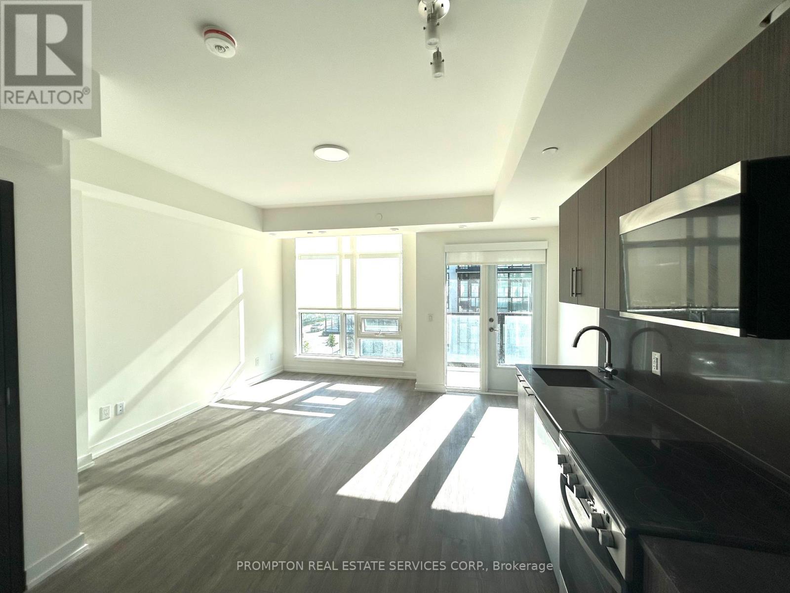 41 - 871 Sheppard Avenue W, Toronto, Ontario  M3H 0E8 - Photo 2 - C13548818