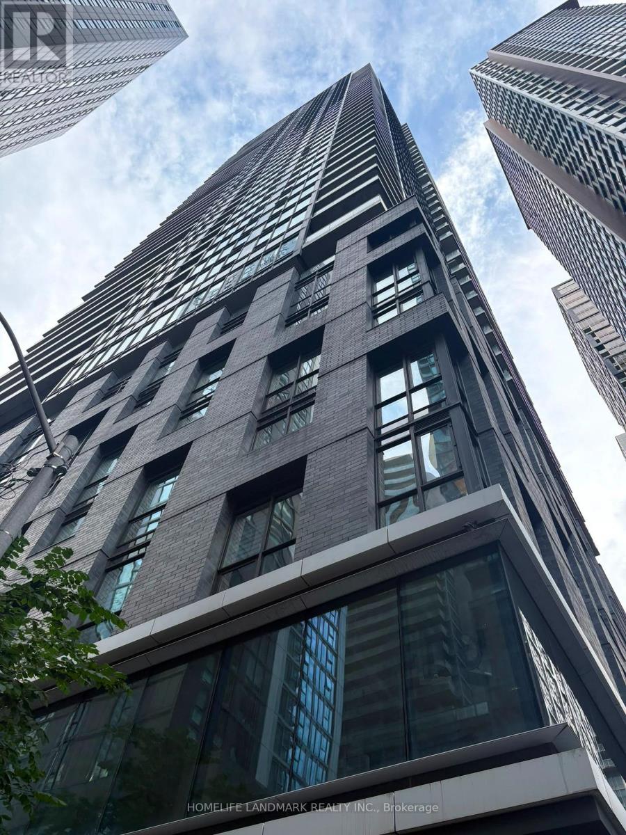 621 - 115 BLUE JAYS WAY, Toronto, Ontario