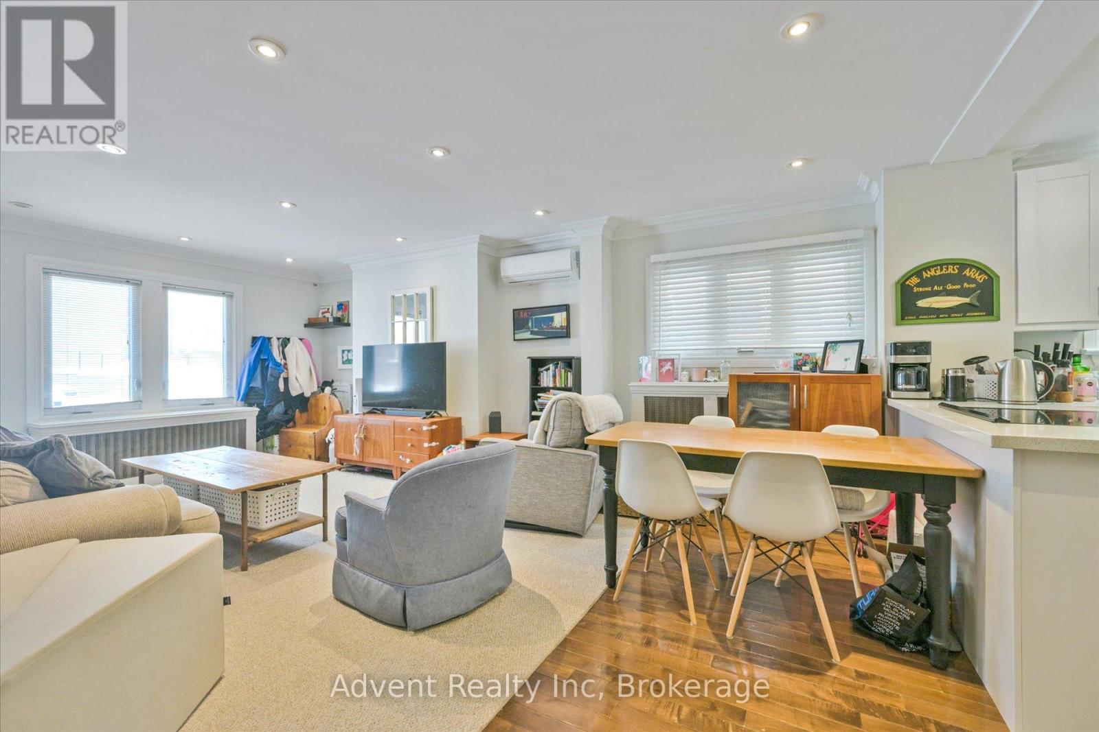 Main Floor - 63 Burnaby Boulevard, Toronto, Ontario  M5N 1G3 - Photo 2 - C13548874