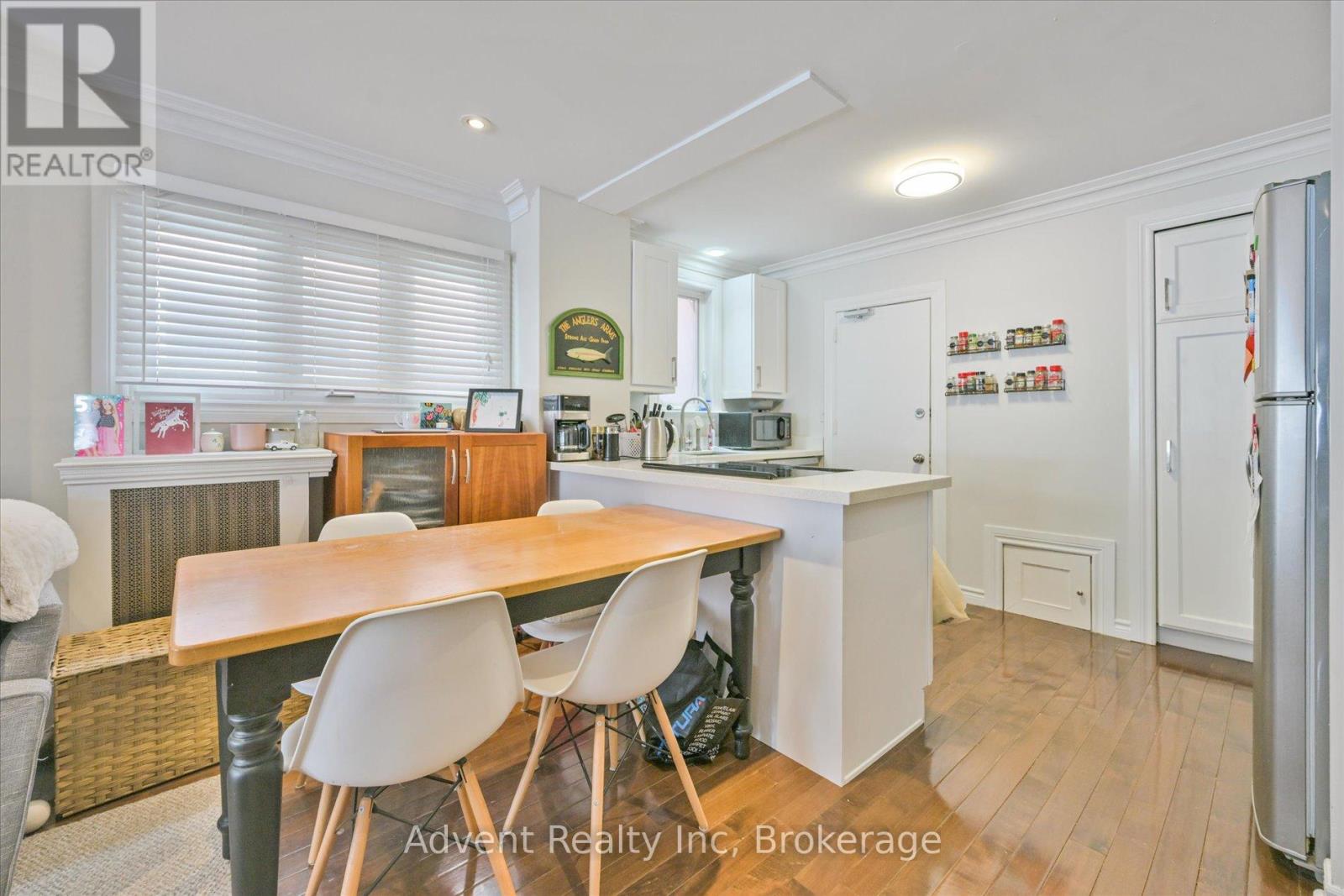 Main Floor - 63 Burnaby Boulevard, Toronto, Ontario  M5N 1G3 - Photo 5 - C13548874