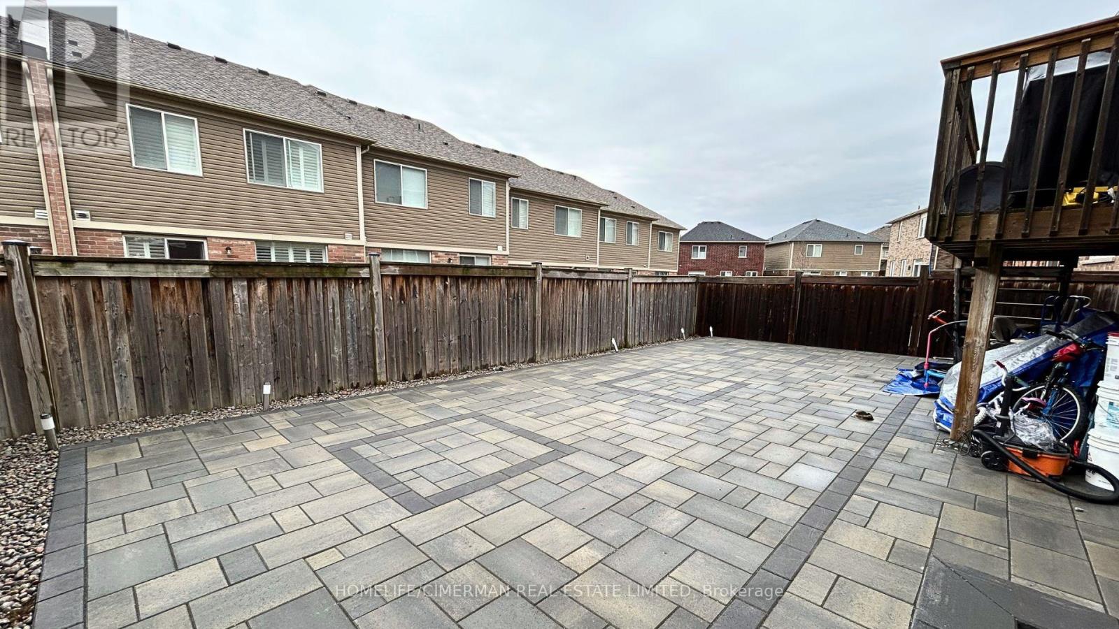 B - 133 Sharavogue Avenue, Oshawa, Ontario  L1L 0G4 - Photo 12 - E13548836