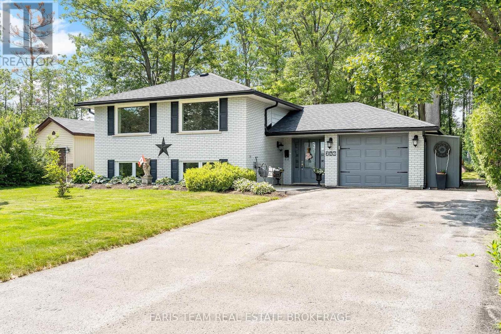 246 SUNNIDALE ROAD, Barrie, Ontario