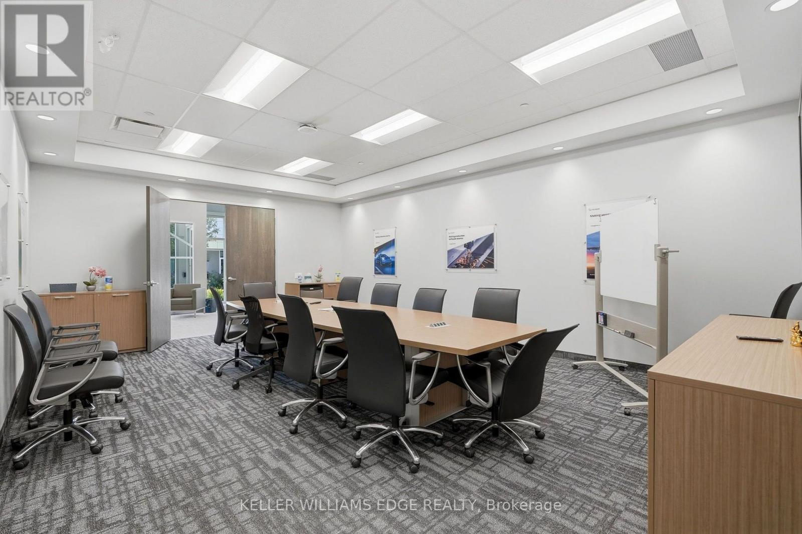 200 - 555 Michigan Drive, Oakville, Ontario L6L 0G4 - Photo 4 - W13548886