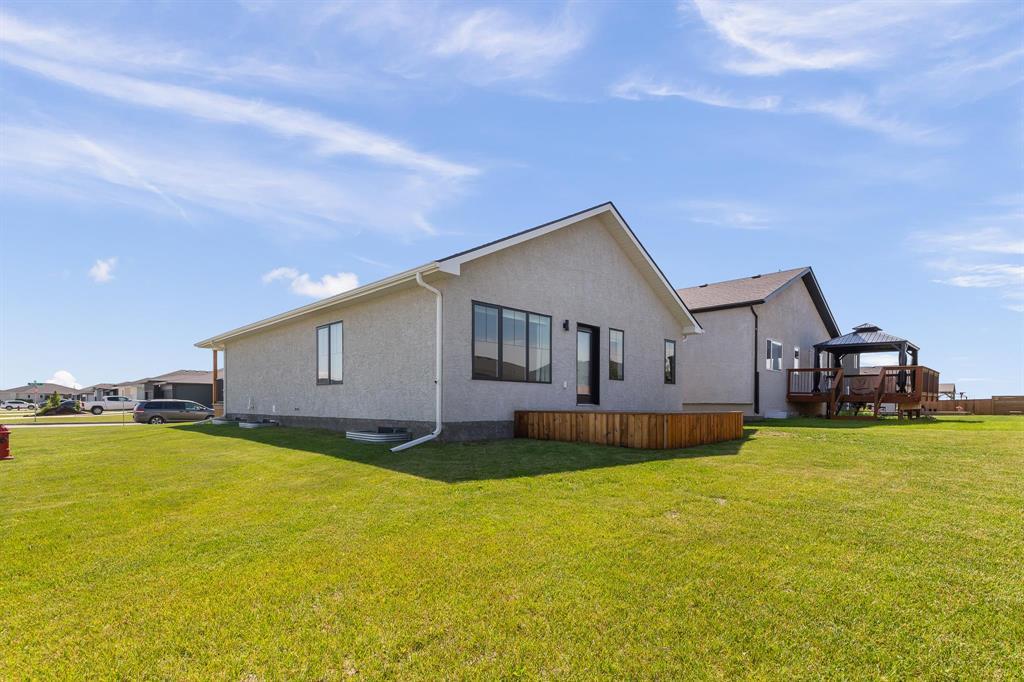 2 Alpine Drive, Steinbach, Manitoba  R5G 2V9 - Photo 18 - 202614193