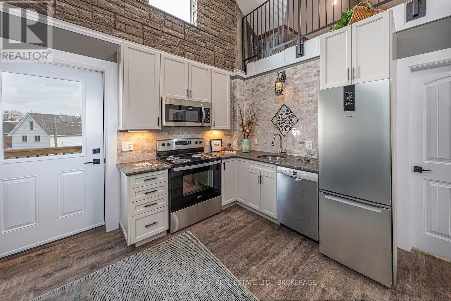 45 Chestnut Street, Kingston, Ontario  K7K 3X4 - Photo 8 - X12651356