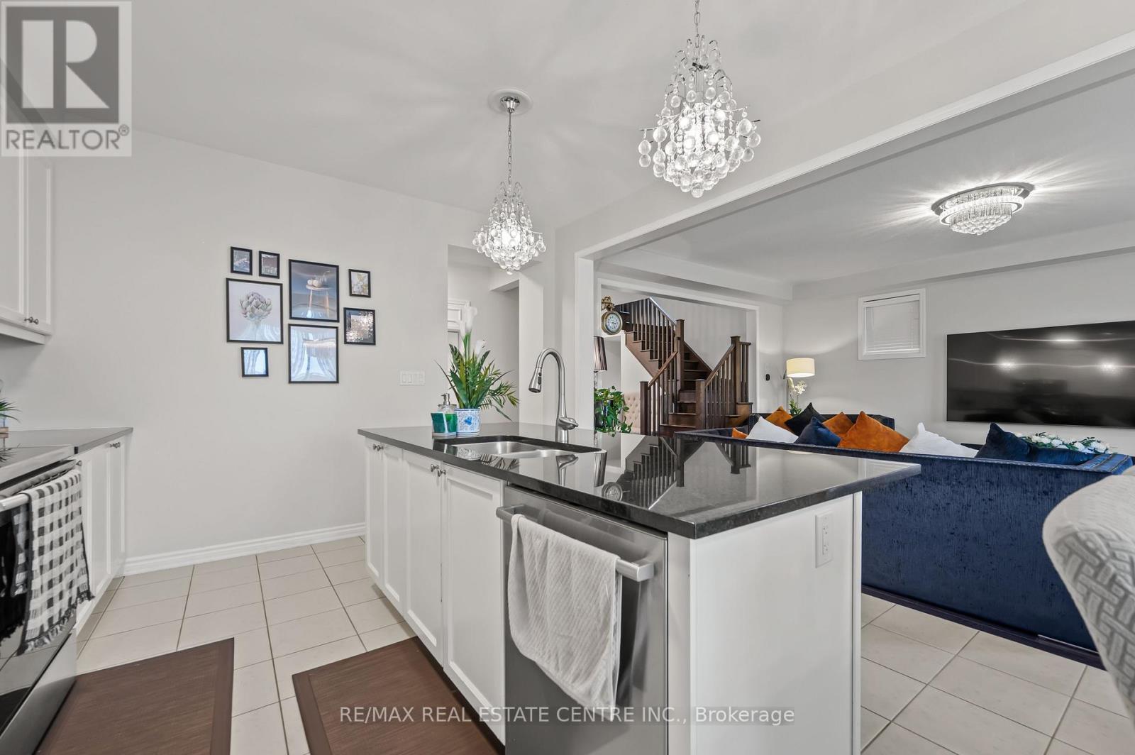 12 Dressage Trail, Cambridge, Ontario N3E 0C3 - Photo 16 - X13548750