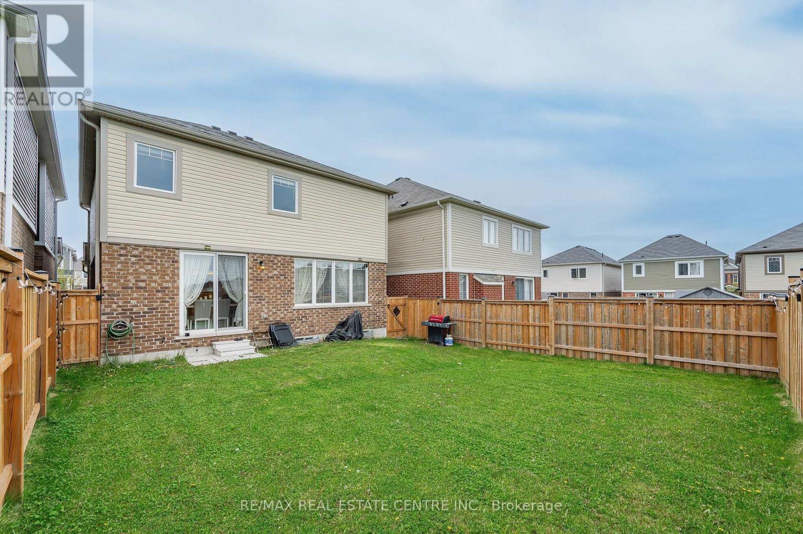 12 Dressage Trail, Cambridge, Ontario N3E 0C3 - Photo 40 - X13548750