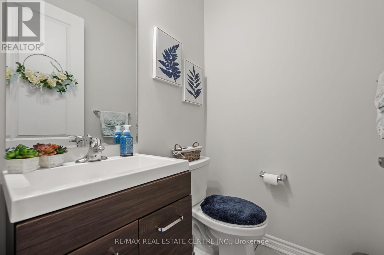 12 Dressage Trail, Cambridge, Ontario N3E 0C3 - Photo 5 - X13548750