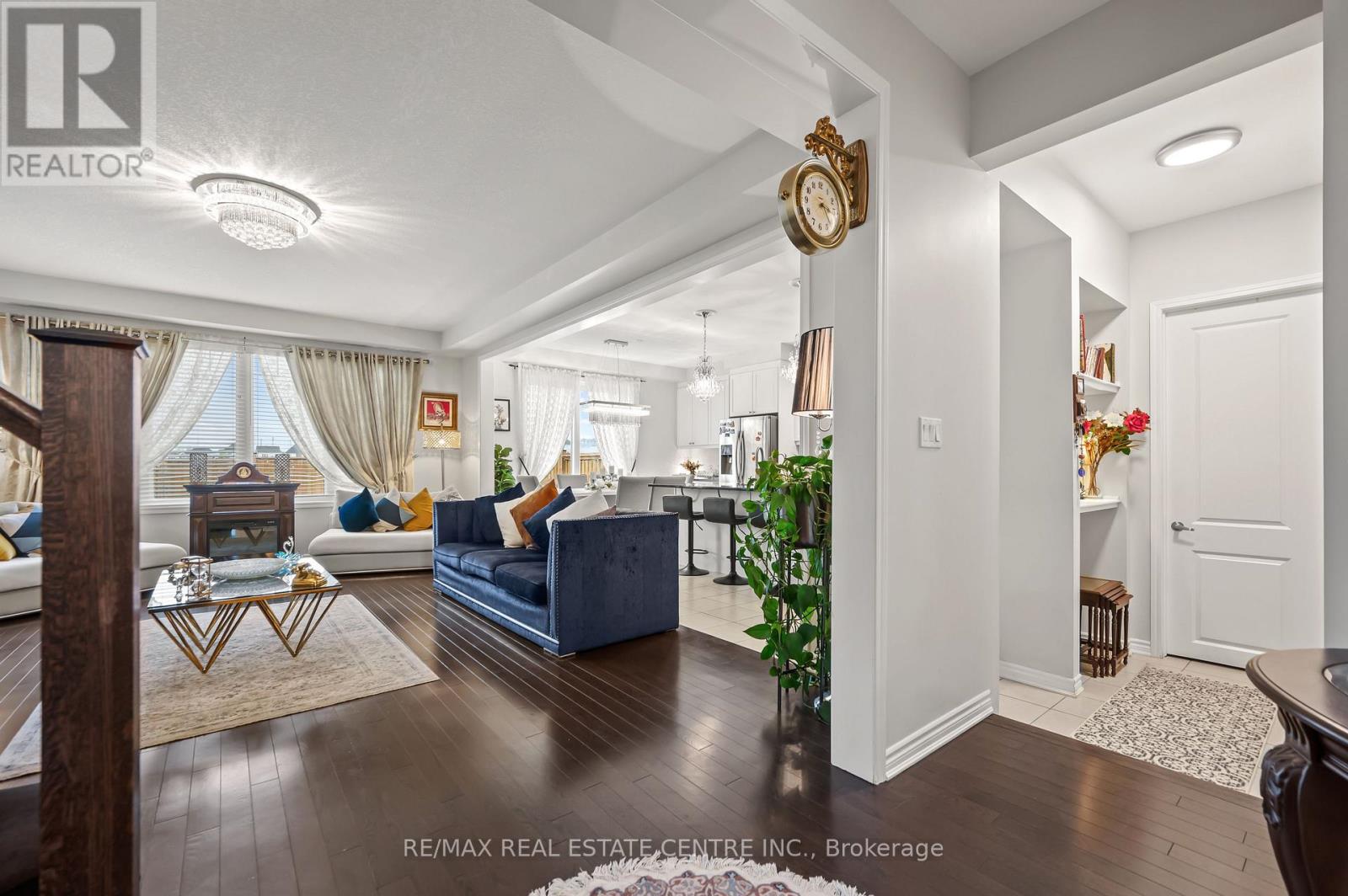 12 Dressage Trail, Cambridge, Ontario N3E 0C3 - Photo 6 - X13548750