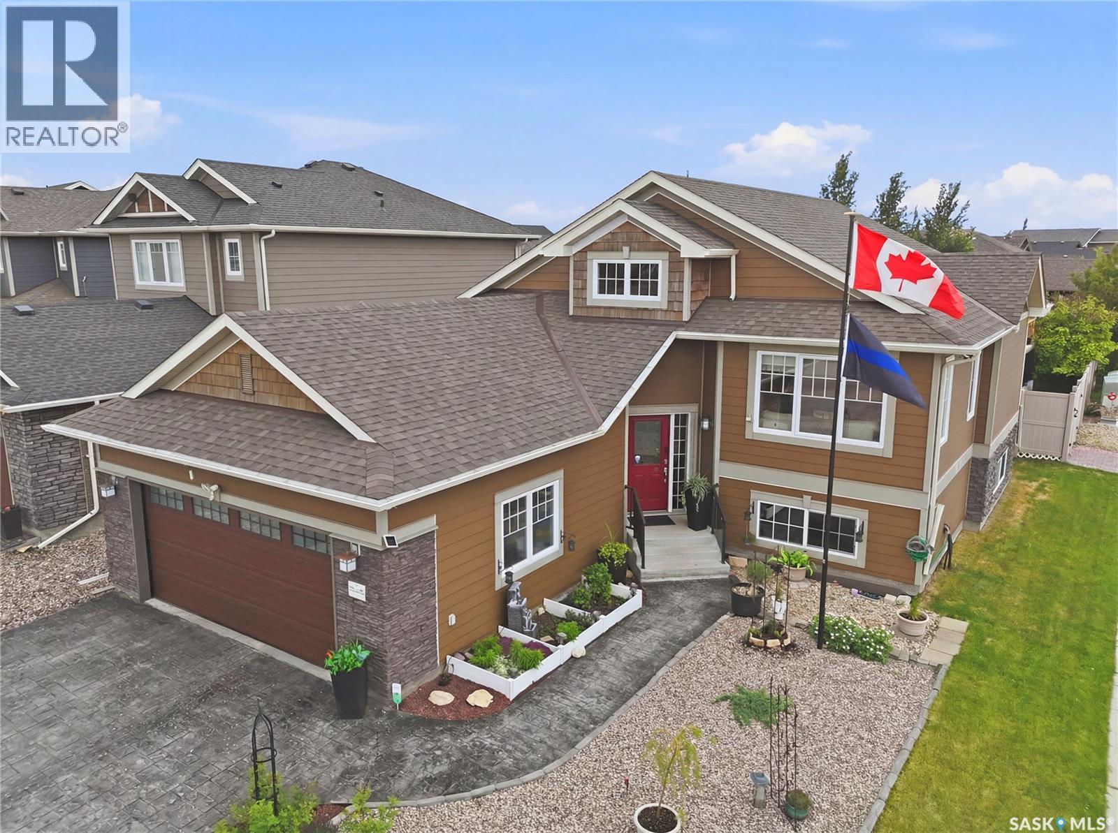 303 East Hampton BOULEVARD E, Saskatoon, Saskatchewan