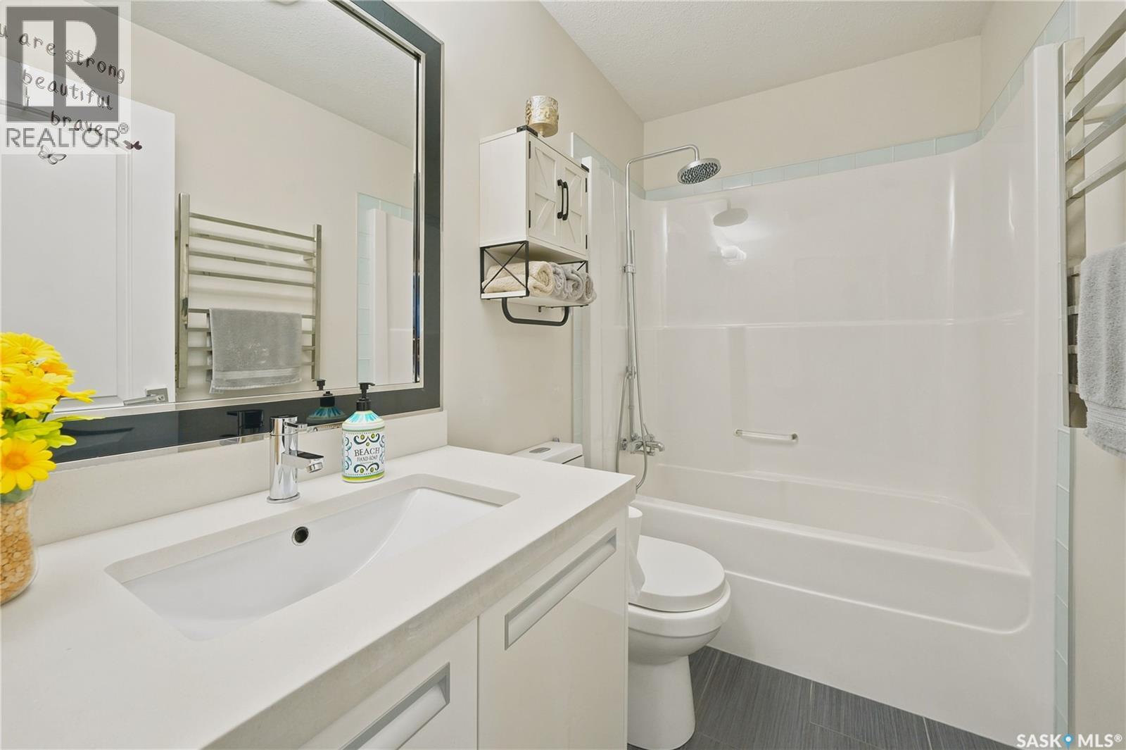 303 East Hampton Boulevard E, Saskatoon, Saskatchewan  S7R 0A5 - Photo 20 - SK041997