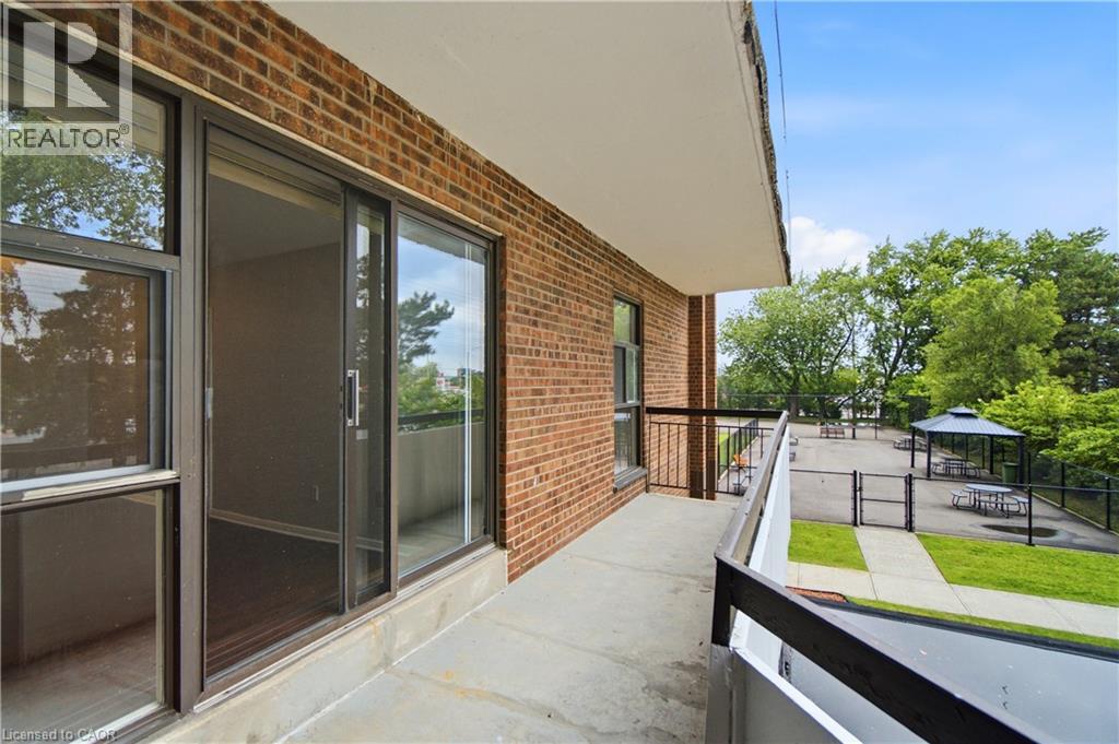 3025 Queen Frederica Drive Unit# 201, Mississauga, Ontario  L4Y 3A1 - Photo 42 - 40843797