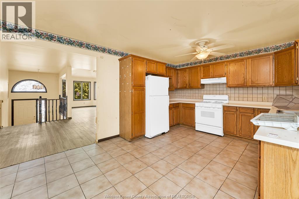 2525 Strawberry Drive, Tecumseh, Ontario  N9K 1C3 - Photo 15 - 26016633