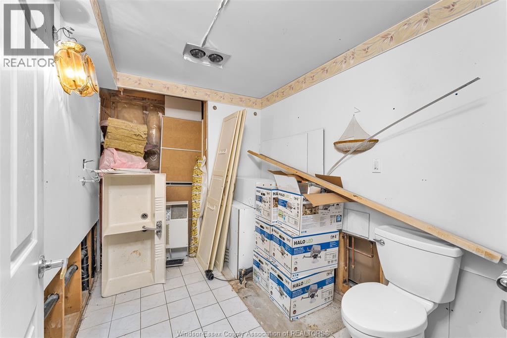 2525 Strawberry Drive, Tecumseh, Ontario  N9K 1C3 - Photo 31 - 26016633