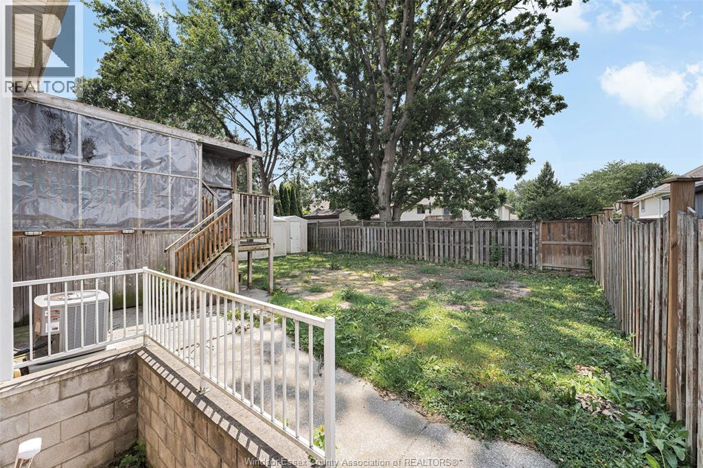 2525 Strawberry Drive, Tecumseh, Ontario  N9K 1C3 - Photo 33 - 26016633