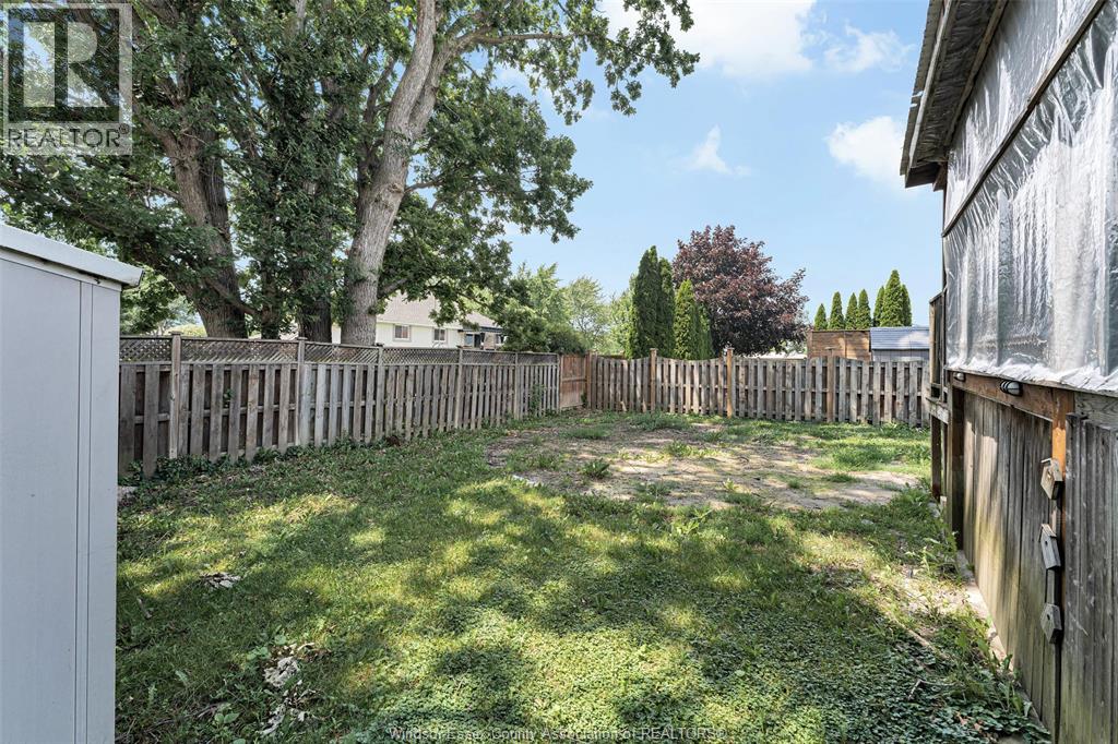 2525 Strawberry Drive, Tecumseh, Ontario  N9K 1C3 - Photo 35 - 26016633
