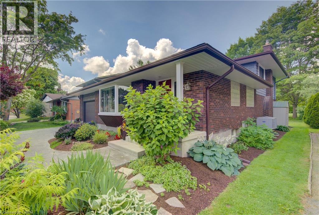 93 Briargate Drive, Kitchener, Ontario  N2E 2J4 - Photo 3 - 40844937