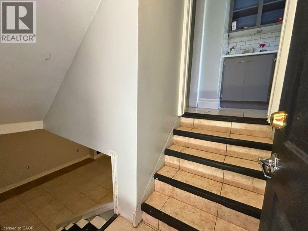 24 GARFIELD Avenue S Unit# Main