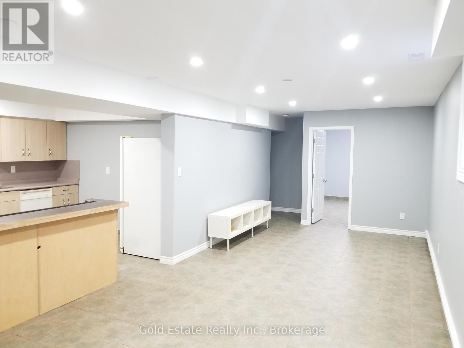 Bsmt - 426 Langlois Avenue, Windsor, Ontario  N9A 2G4 - Photo 4 - X13432654