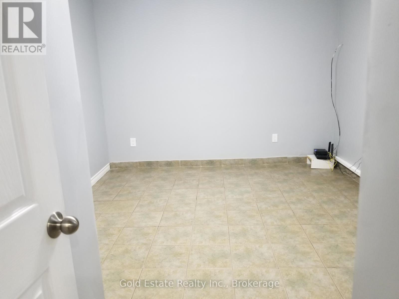 Bsmt - 426 Langlois Avenue, Windsor, Ontario  N9A 2G4 - Photo 7 - X13432654