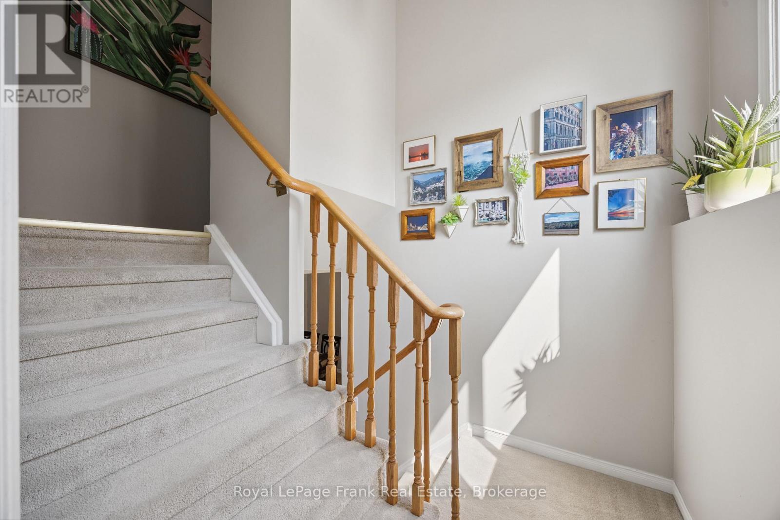 9 Giles Court, Whitby, Ontario  L1N 8T6 - Photo 14 - E13549114