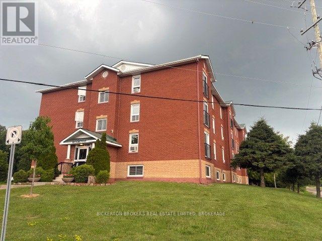 301 - 550 Talbot Place, Gananoque, Ontario  K7G 3C6 - Photo 2 - X13549006