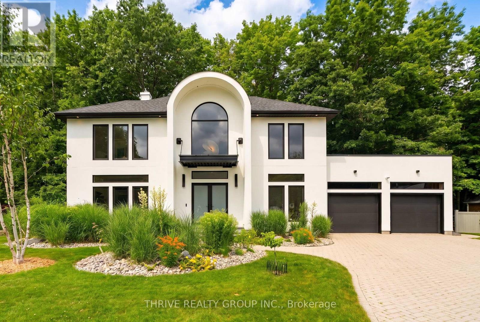 $1,499,90052 Birchmount Walk, London South, Ontario
