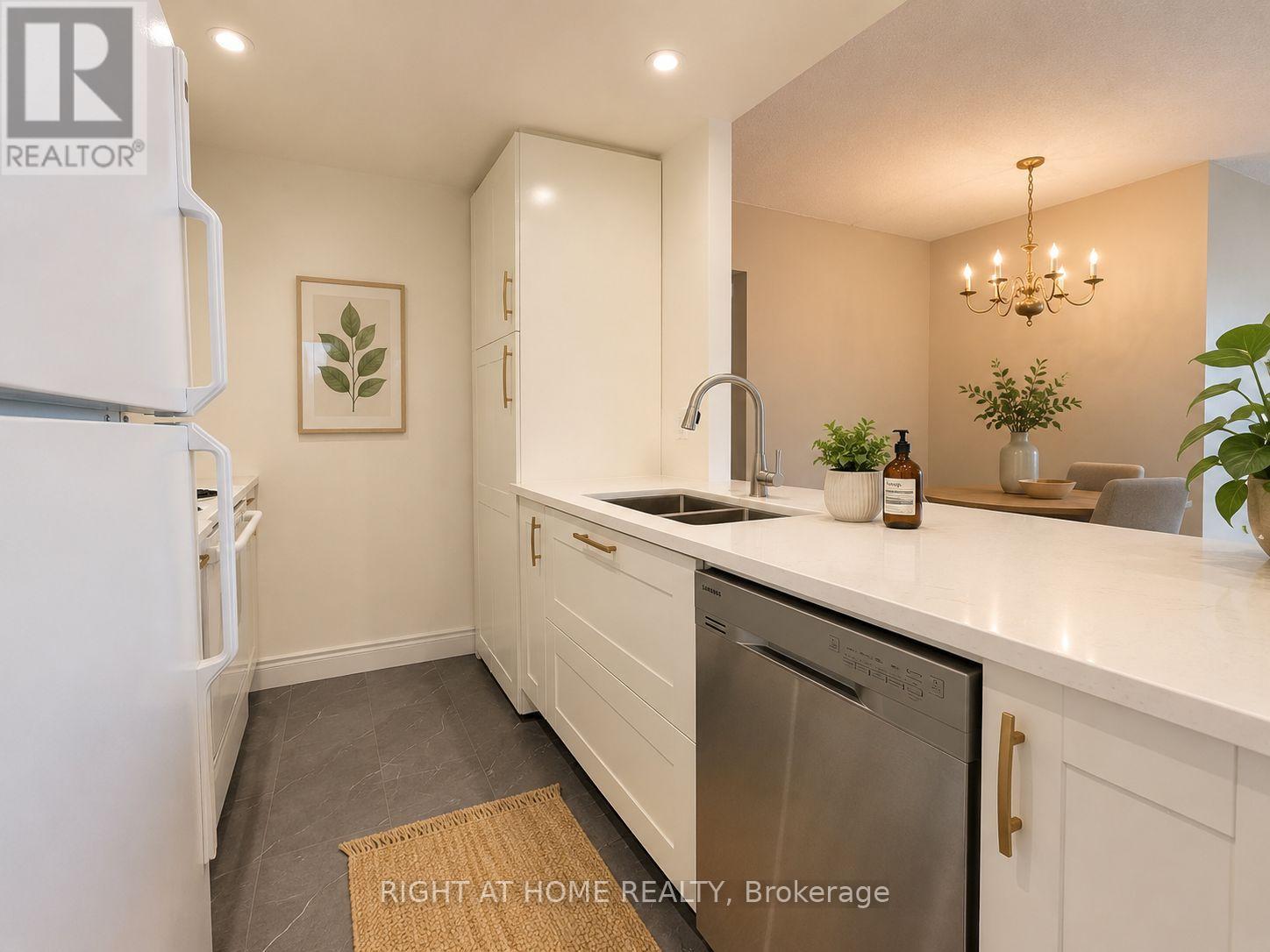611 - 5 Concorde Place, Toronto, Ontario M3C 3M8 - Photo 6 - C13548978