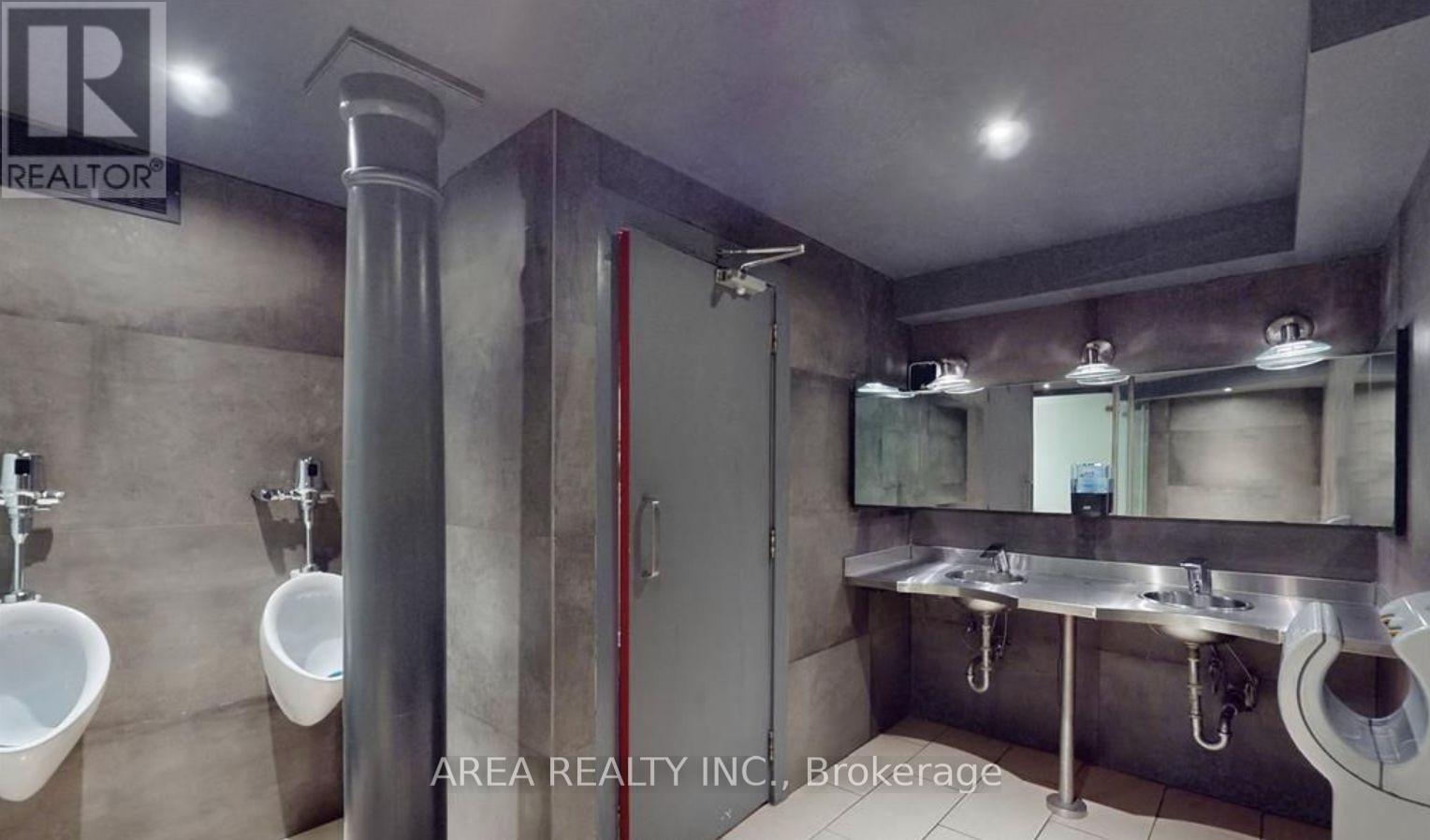 Lower - 2472 Yonge Street, Toronto, Ontario M4P 2H5 - Photo 6 - C13549004