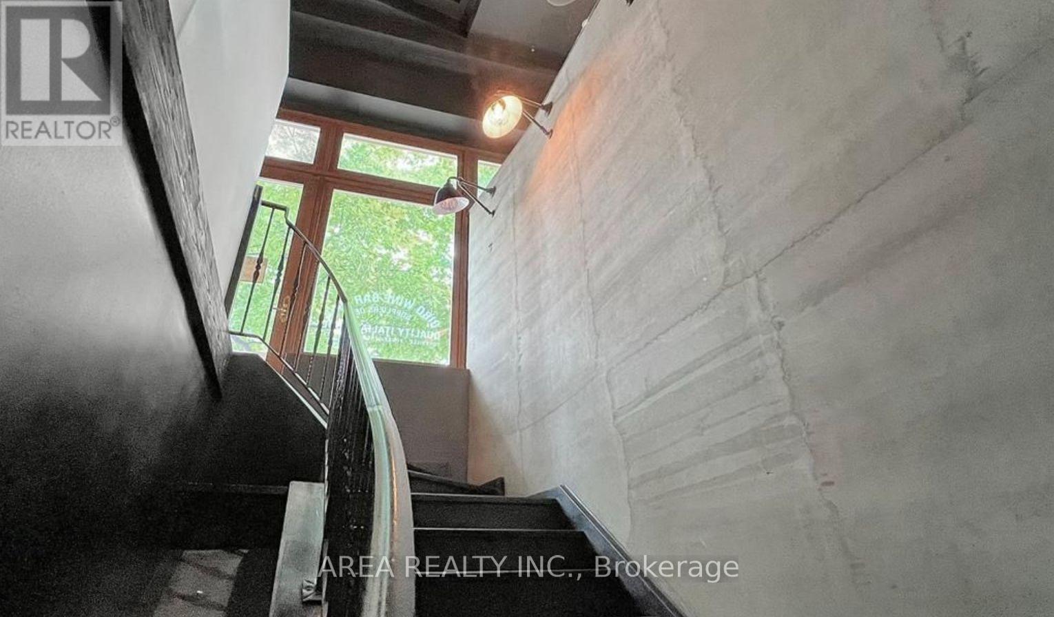 Lower - 2472 Yonge Street, Toronto, Ontario M4P 2H5 - Photo 8 - C13549004