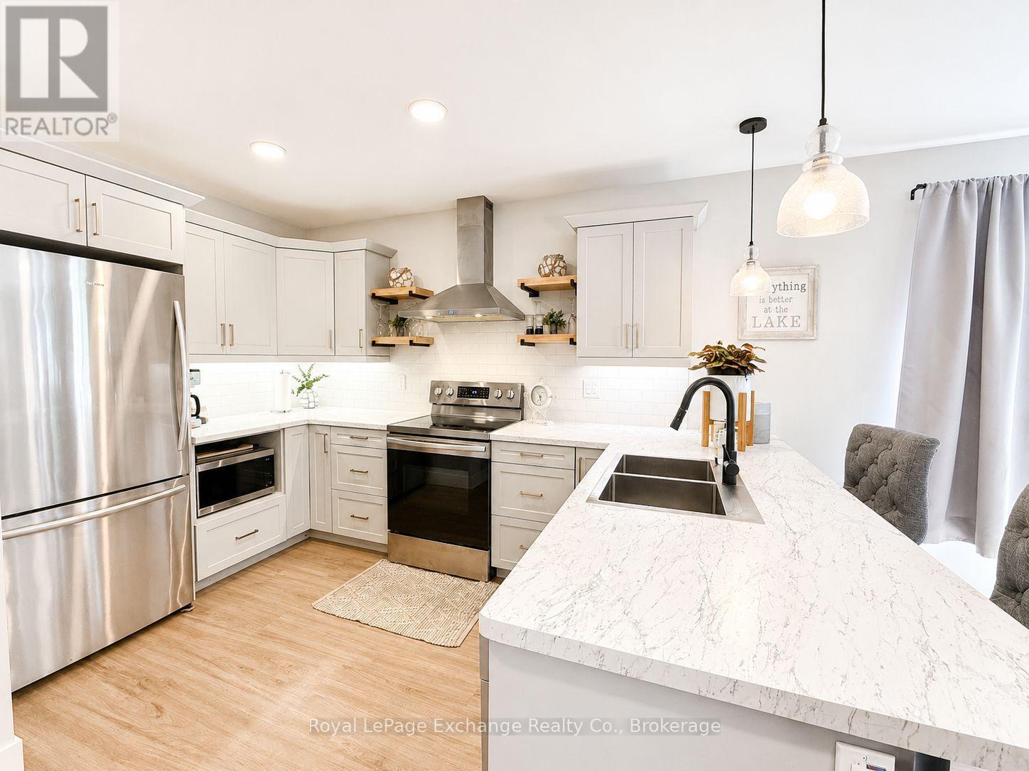 340a Nelson Street, Kincardine, Ontario  N2Z 1X7 - Photo 6 - X13548944