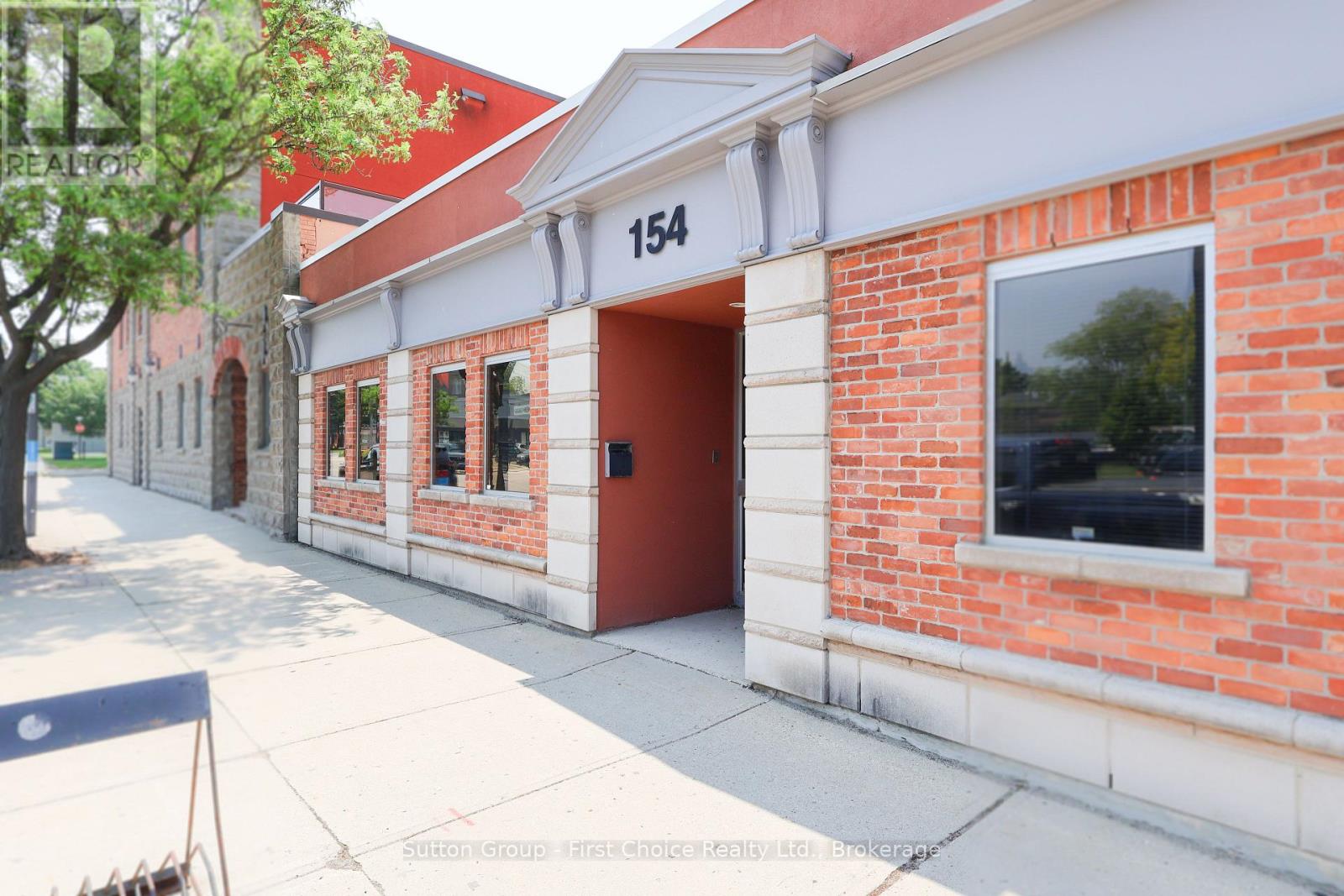 154 Downie Street, Stratford, Ontario  N5A 1X1 - Photo 1 - X13549014
