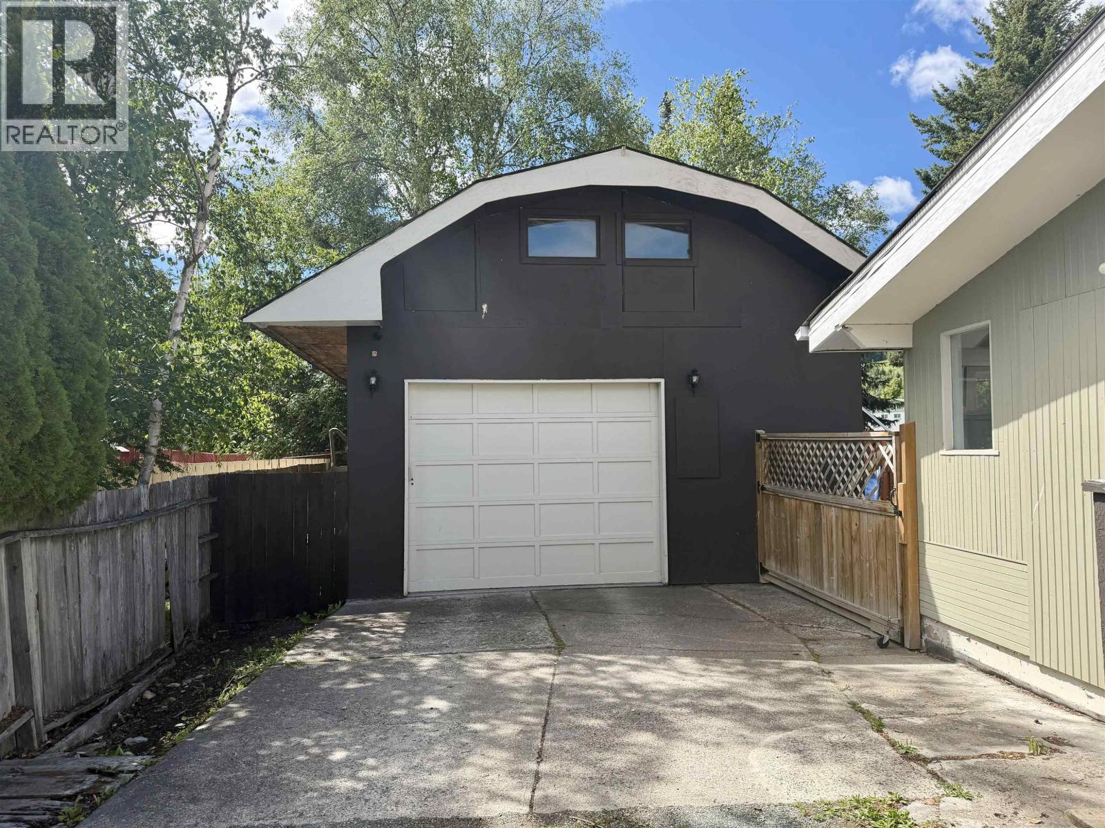 1063 Nelson Crescent, Prince George, British Columbia  V2M 5A1 - Photo 3 - R3144363