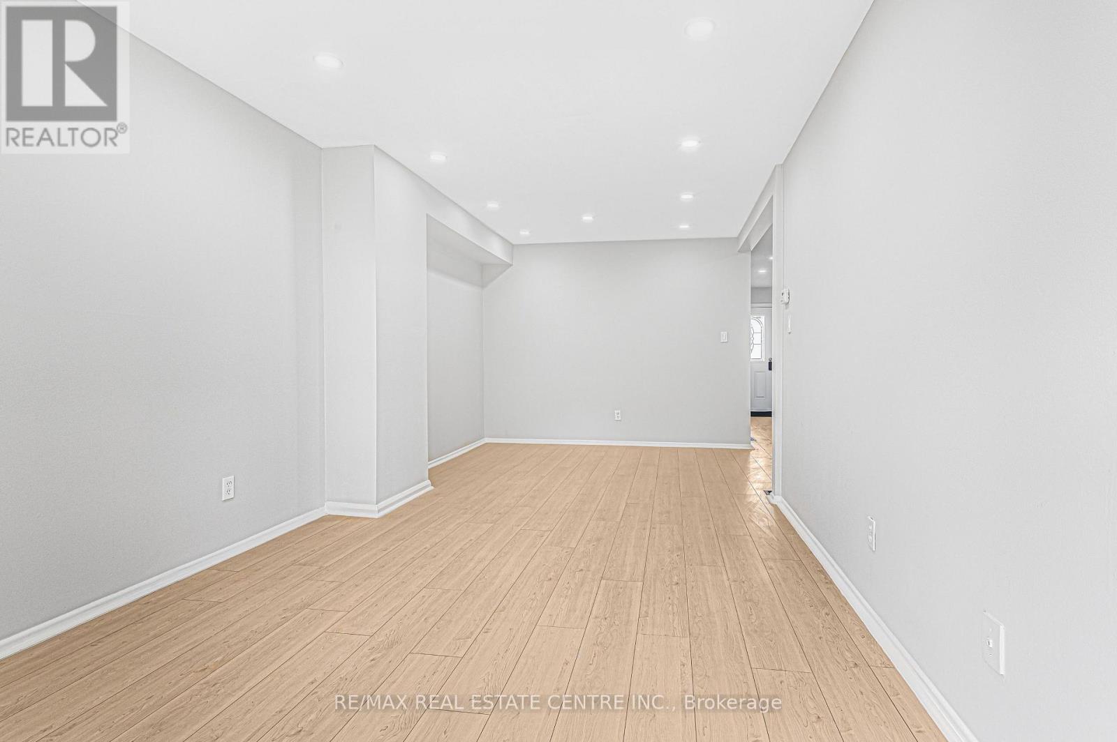 Unknown Address, ,    - Photo 11 - E13549008