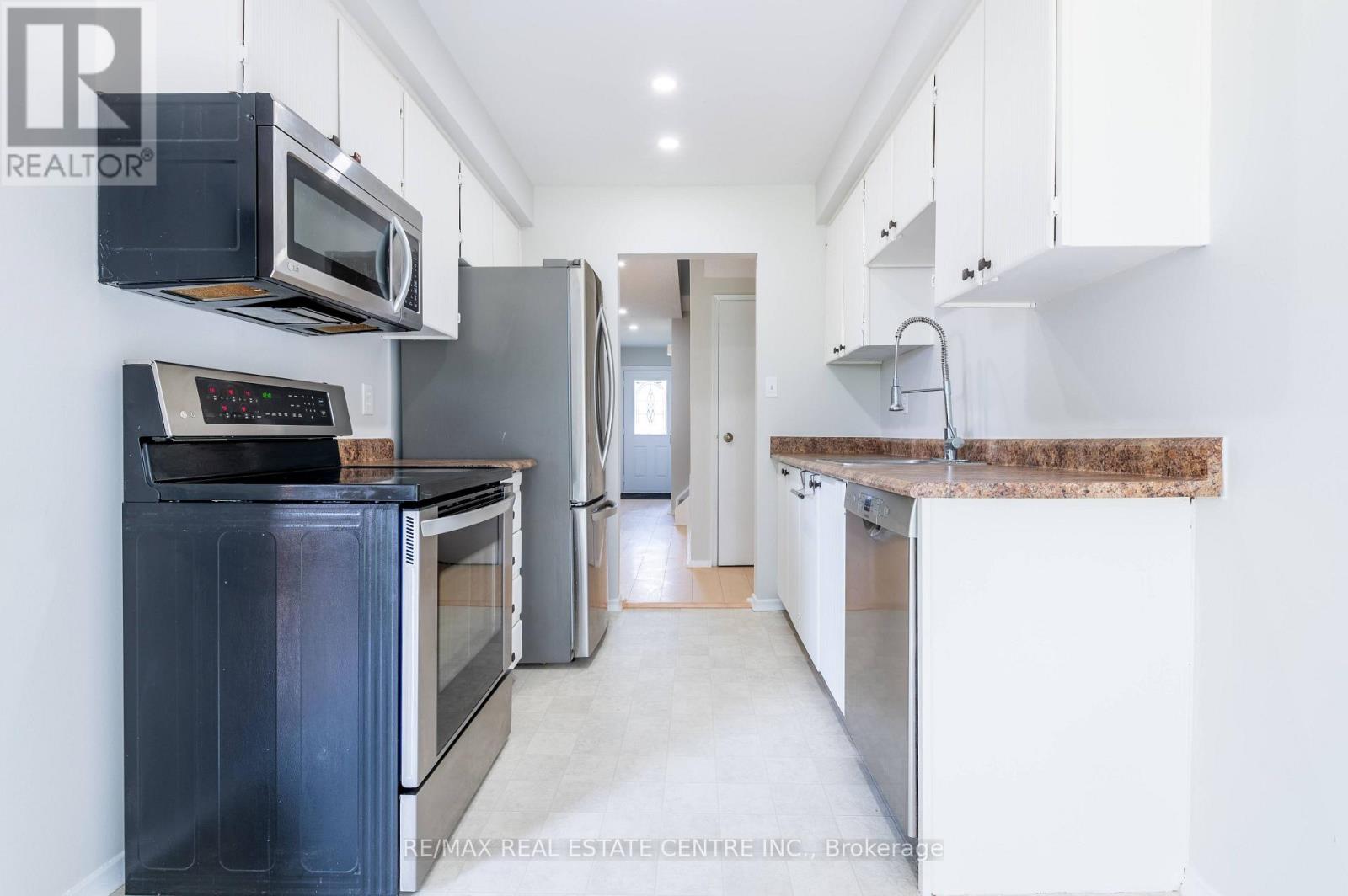 Unknown Address, ,    - Photo 12 - E13549008