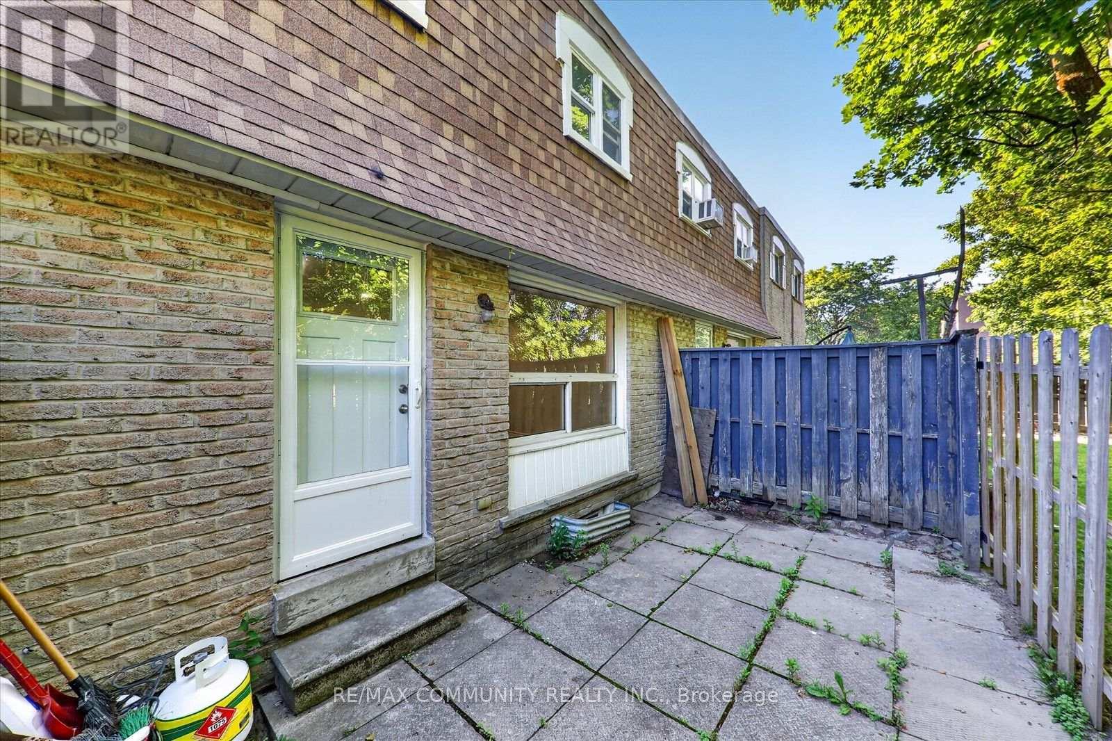 15 - 850 Huntingwood Drive, Toronto, Ontario  M1T 2L9 - Photo 38 - E13549134