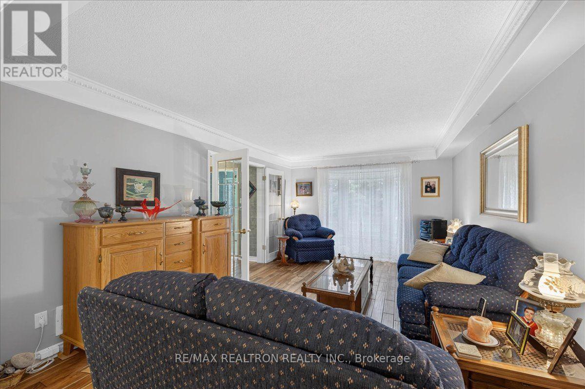 2767 Shering Crescent, Innisfil, Ontario  L9S 1G9 - Photo 10 - N13548942