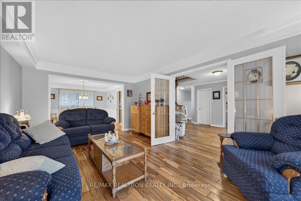 2767 Shering Crescent, Innisfil, Ontario  L9S 1G9 - Photo 12 - N13548942