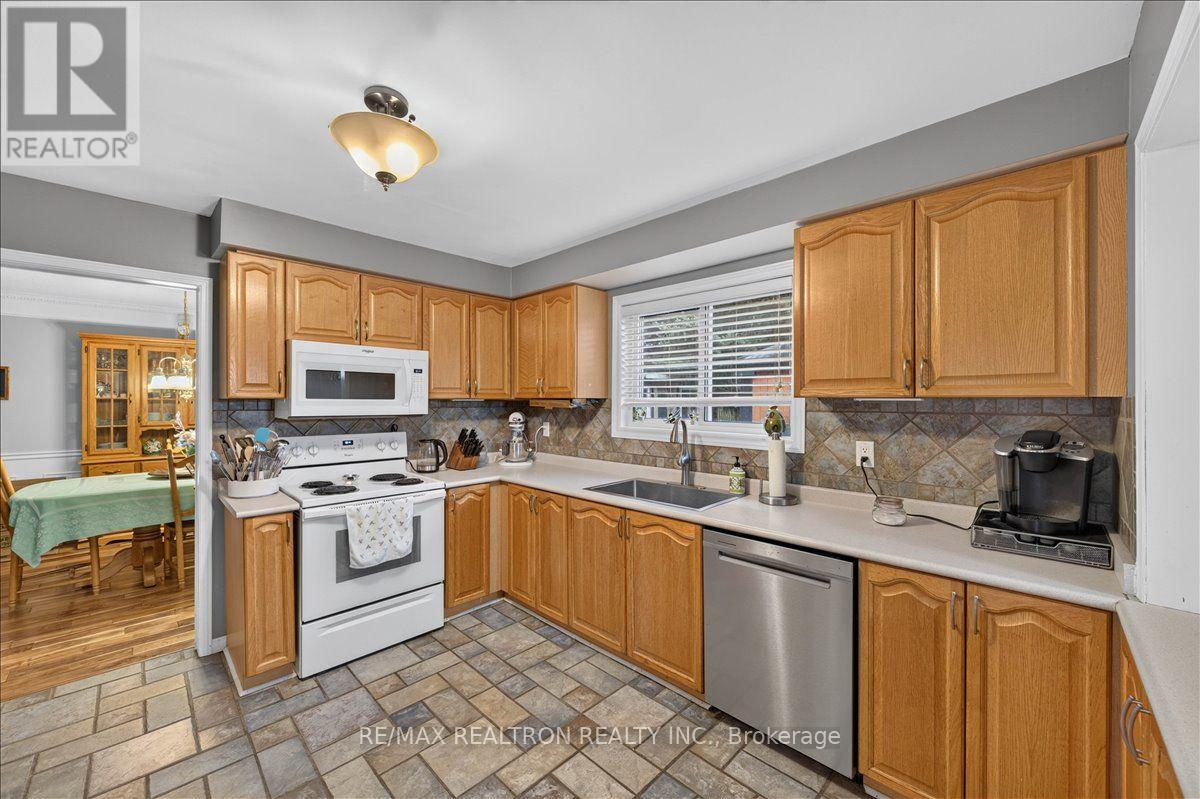 2767 Shering Crescent, Innisfil, Ontario  L9S 1G9 - Photo 16 - N13548942