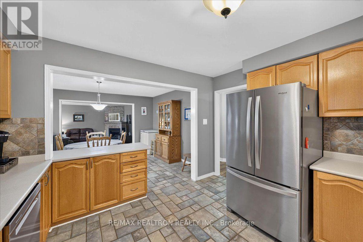 2767 Shering Crescent, Innisfil, Ontario  L9S 1G9 - Photo 18 - N13548942