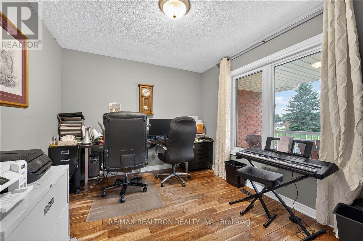 2767 Shering Crescent, Innisfil, Ontario  L9S 1G9 - Photo 8 - N13548942