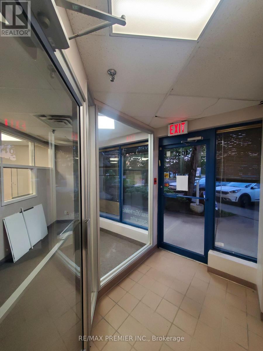 105 - 7330 Yonge Street, Vaughan, Ontario  L4J 7Y7 - Photo 11 - N13548956
