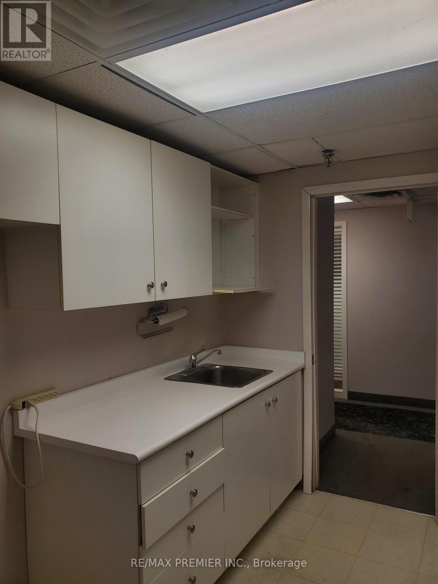 105 - 7330 Yonge Street, Vaughan, Ontario  L4J 7Y7 - Photo 6 - N13548956