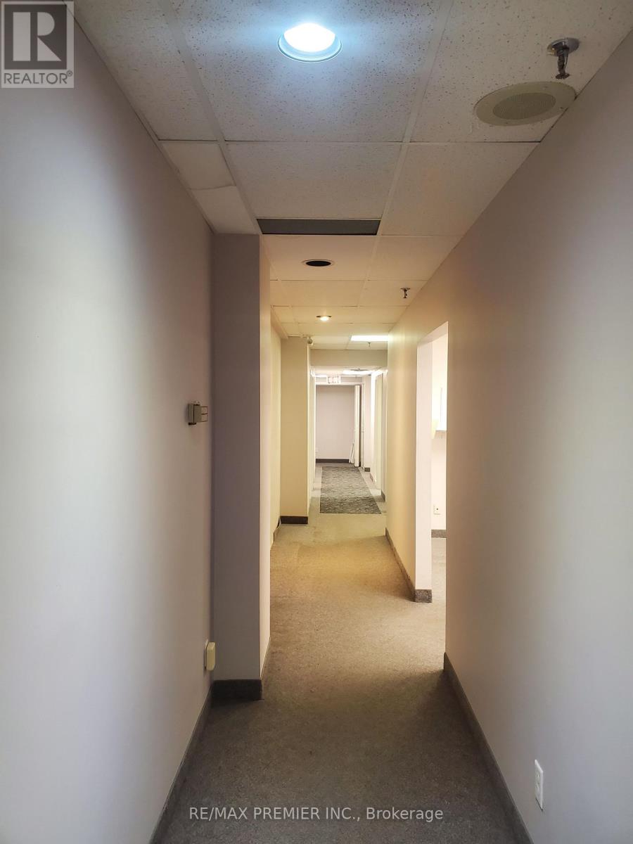 105 - 7330 Yonge Street, Vaughan, Ontario  L4J 7Y7 - Photo 9 - N13548956