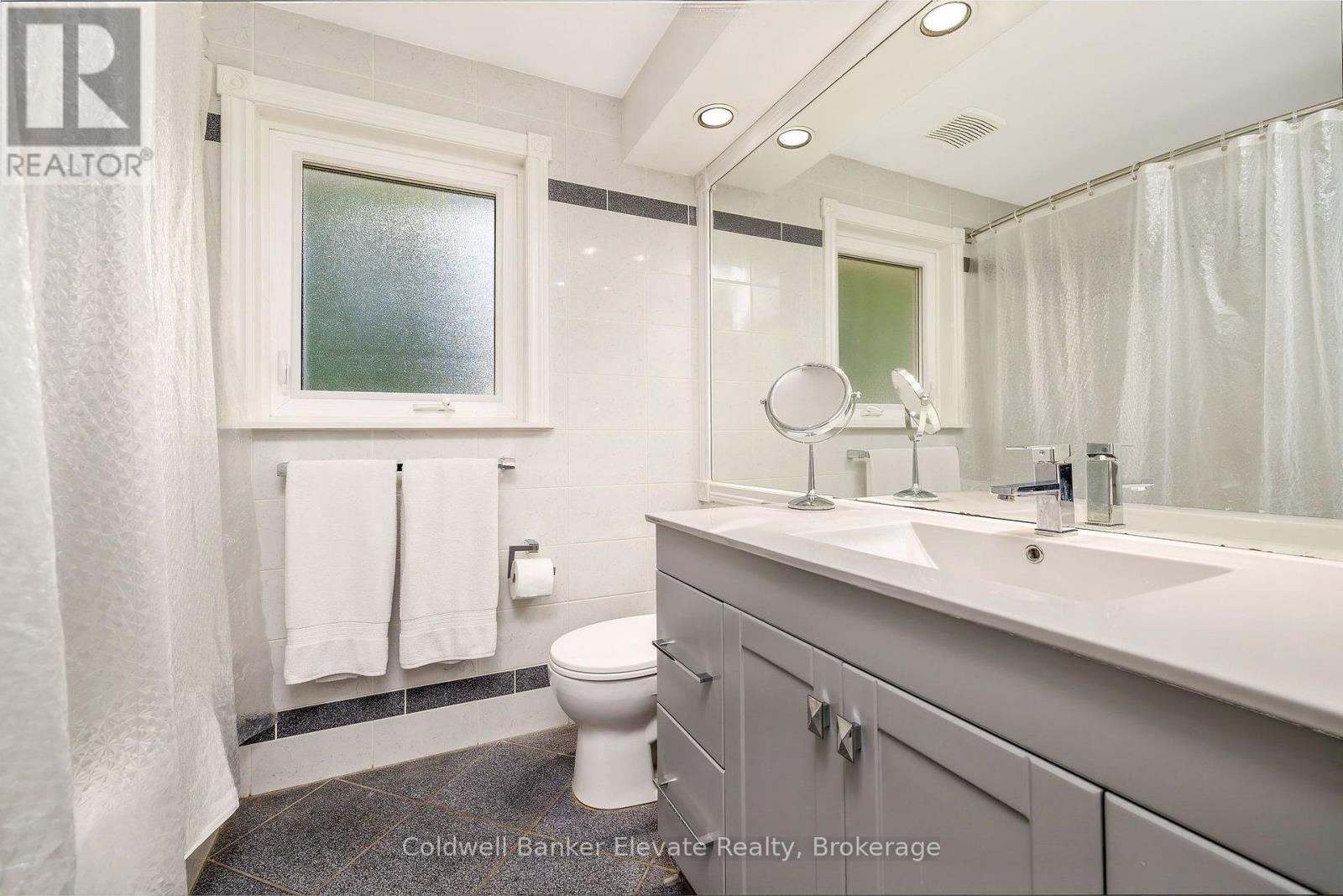 37 Fleance Drive, Markham, Ontario  L3T 3J8 - Photo 17 - N13549060