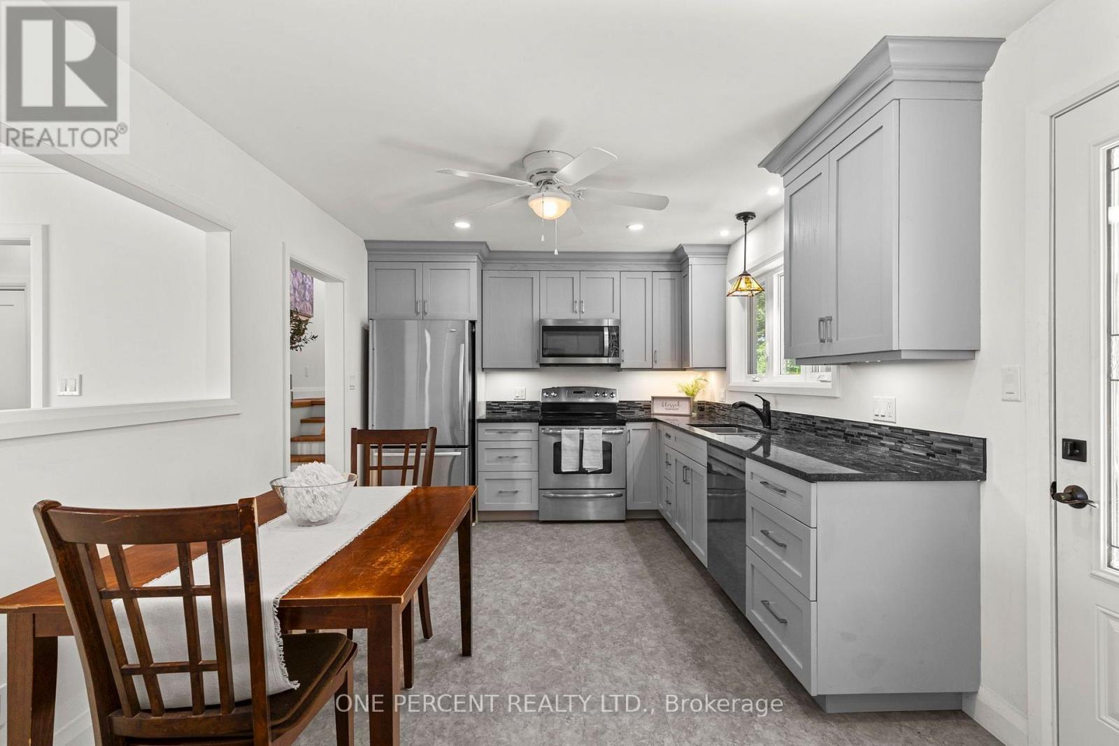 395 Harmon Road, Orillia, Ontario  L3V 2H3 - Photo 14 - S13549194