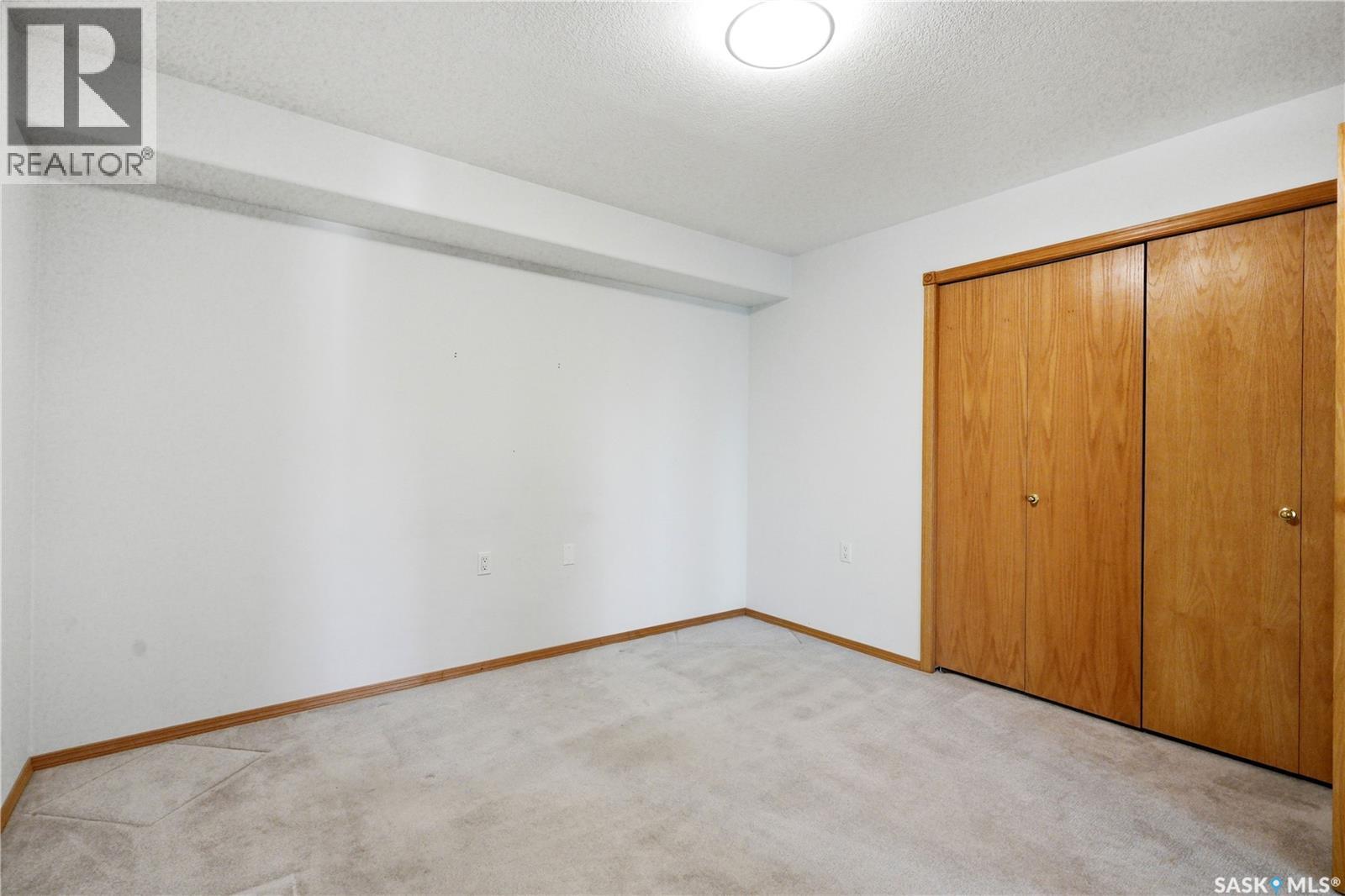 316 325 Keevil Crescent, Saskatoon, Saskatchewan  S7N 4R8 - Photo 35 - SK042159
