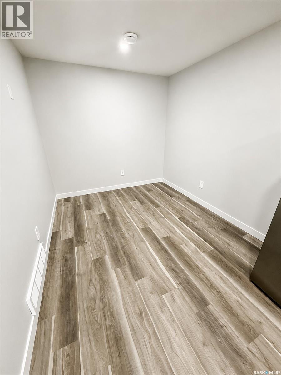 2982 Green Brook Road, Regina, Saskatchewan  S4V 3Z6 - Photo 18 - SK042126