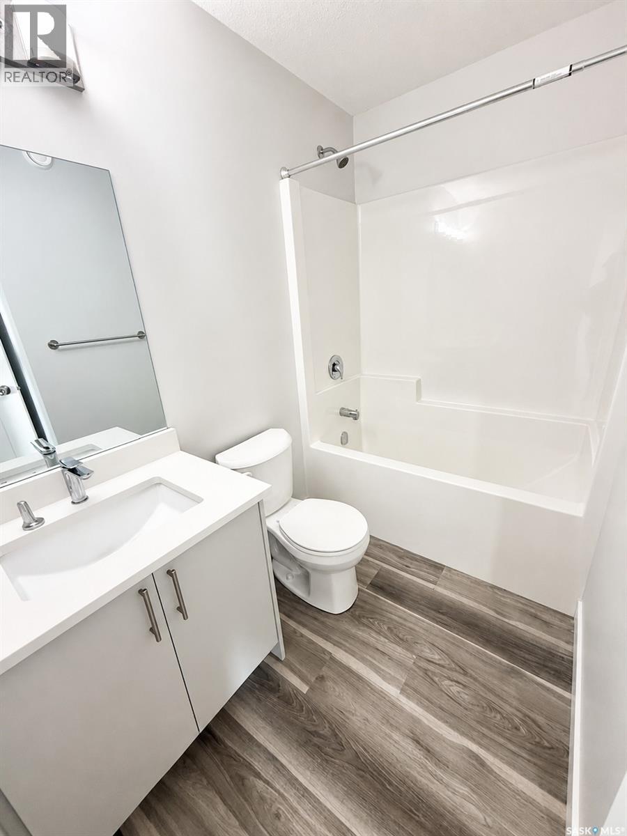 2982 Green Brook Road, Regina, Saskatchewan  S4V 3Z6 - Photo 5 - SK042126